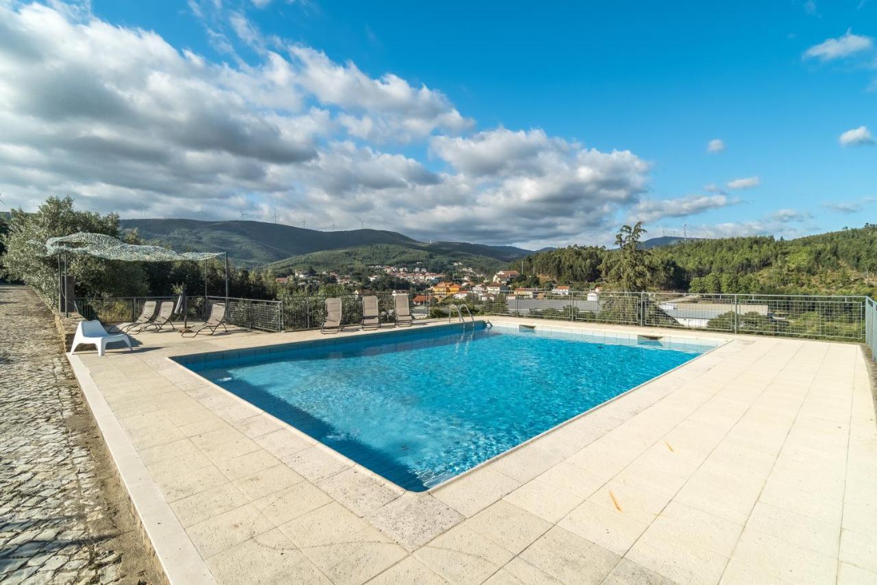 Casa Fundeira - Quinta Dos Esconhais Castanheira de Pera Bagian luar foto